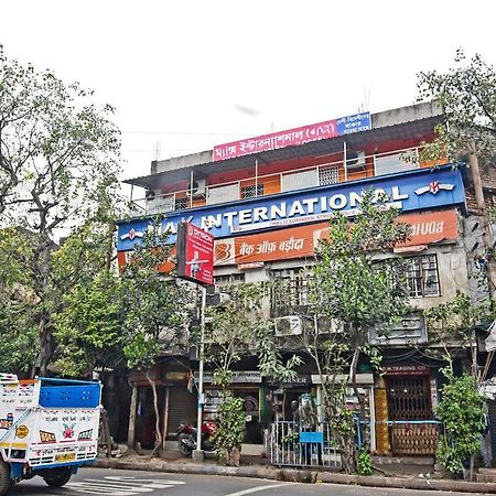 Hôtel Oyo 85829 Max International à Calcutta Extérieur photo