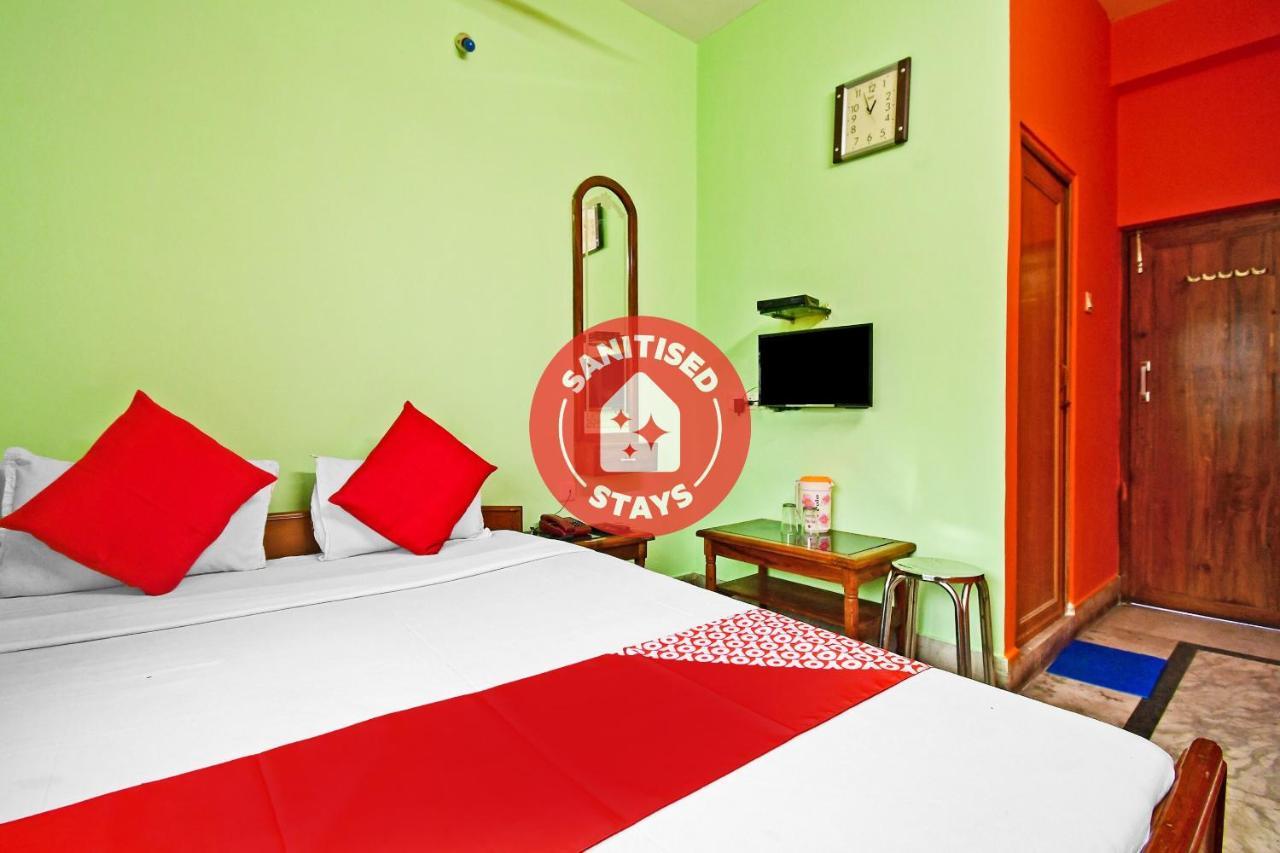 Hôtel Oyo 85829 Max International à Calcutta Extérieur photo
